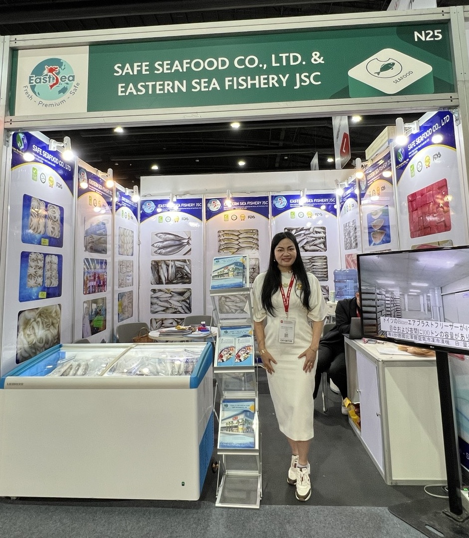 Safe Seafood Vietnam booth and business networking at a trade exhibition